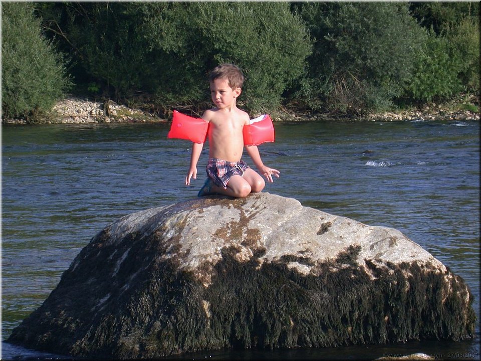 traversee de la riviere kwai sur un mamouth.jpg