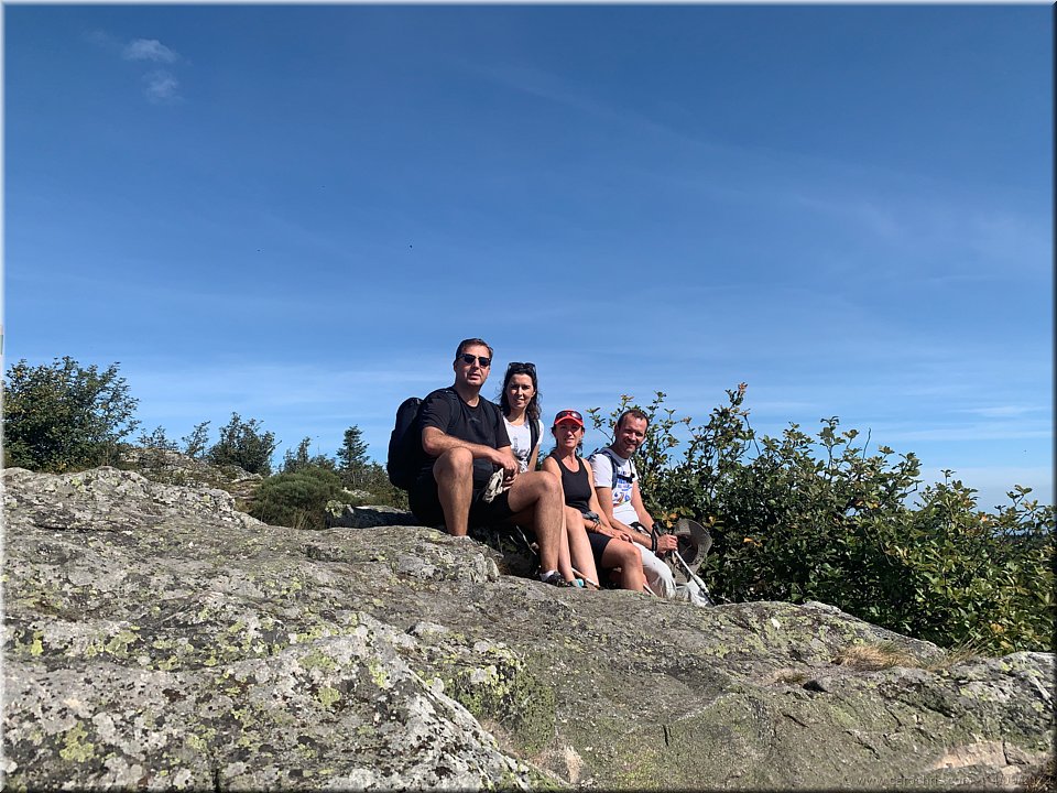 2019_286.jpg