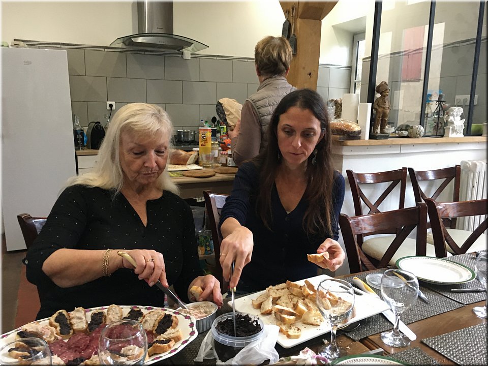 2019_360.jpg