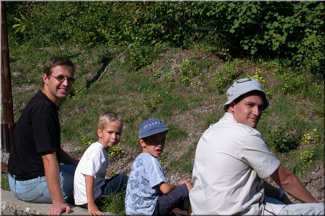 en attendant le funiculaire.jpg