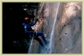 descente en rappel caroline