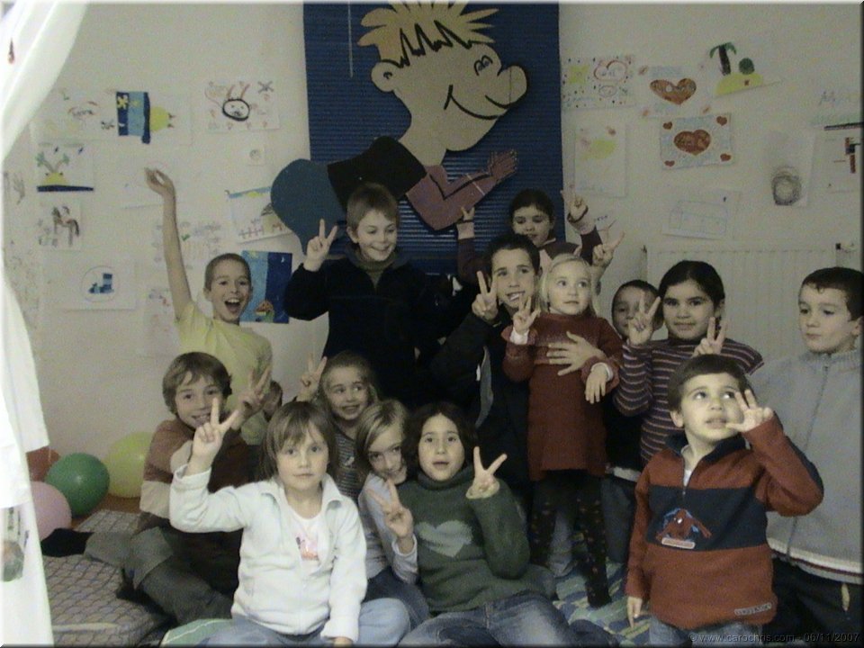 groupe de jeunes.jpg