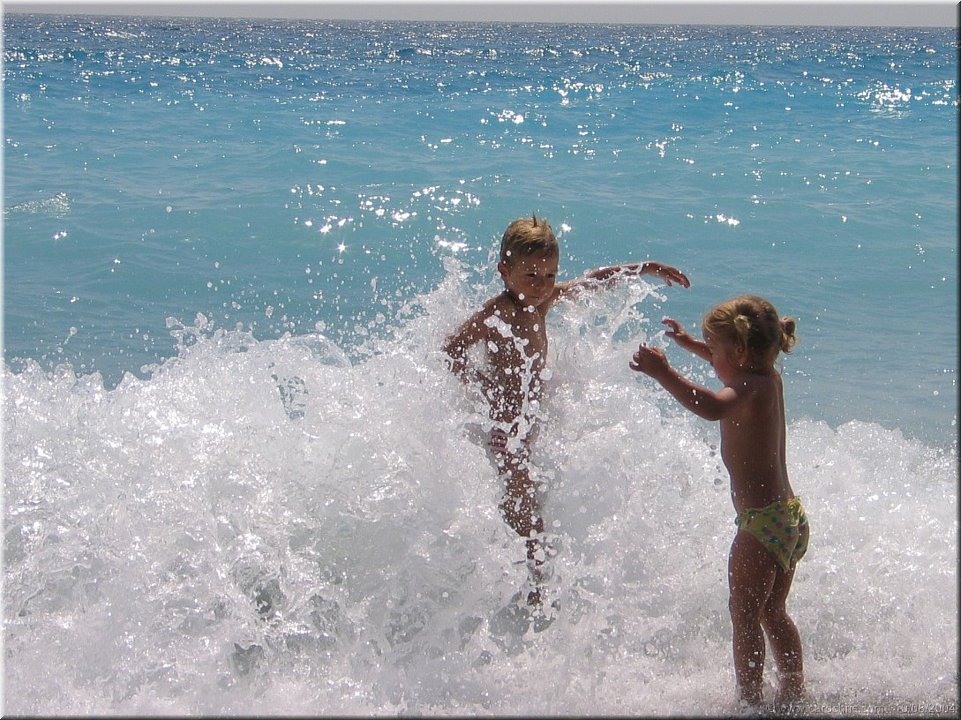dans les vagues.jpg