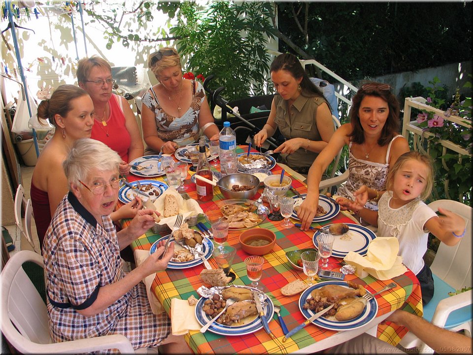 dejeuner en terrasse chez Zabeth.jpg