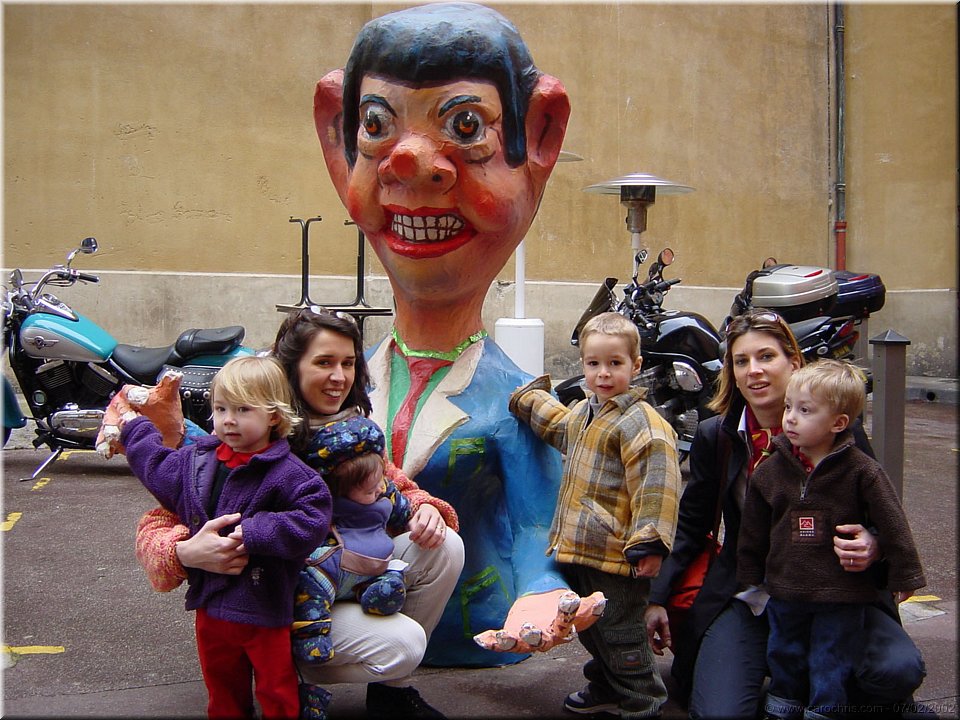 les ptites tetes et la grosse tete.jpg