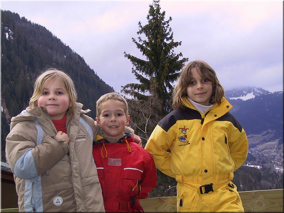 le trio aux yeux bruns.jpg