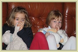 deux grandes filles