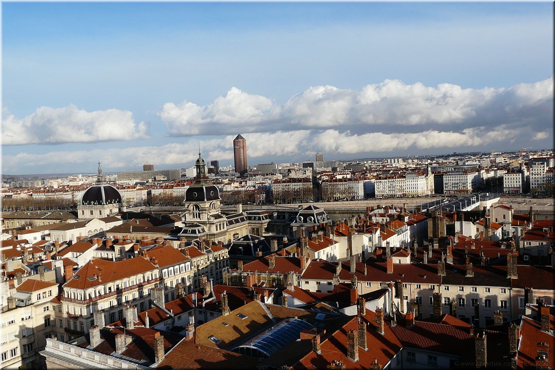 les toits de lyon.jpg