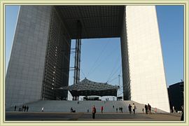 la Defense