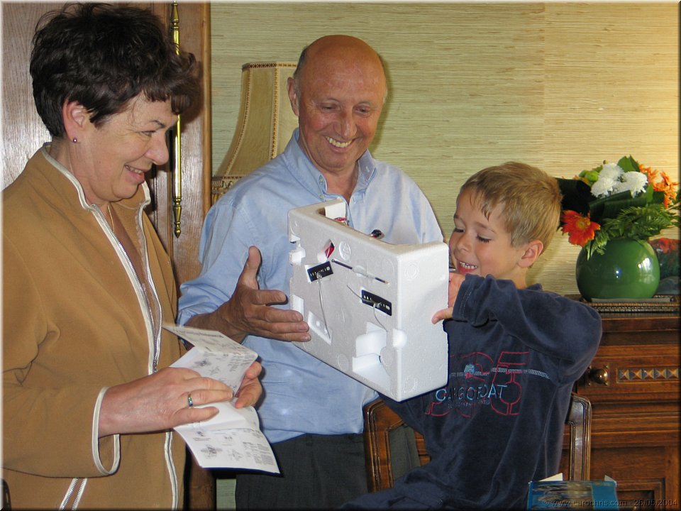 deballage des jouets.jpg