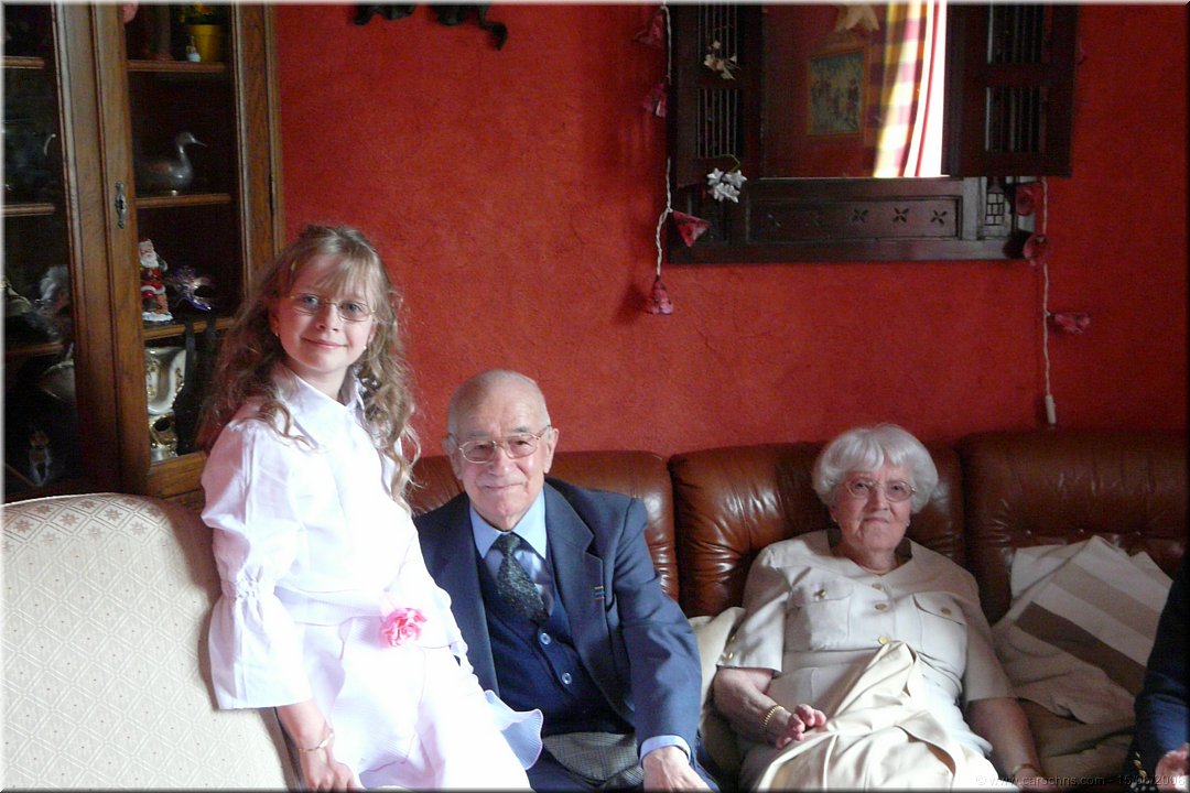 celia avec Odile et Dadoule.jpg
