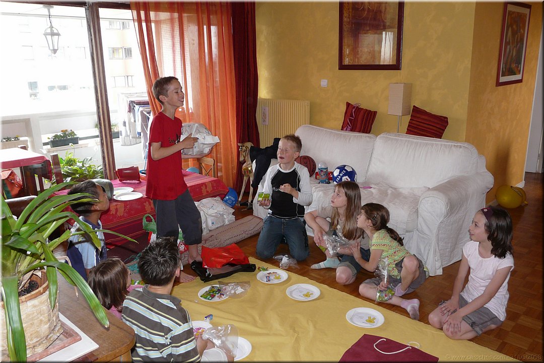 le grand deballage de cadeaux.jpg